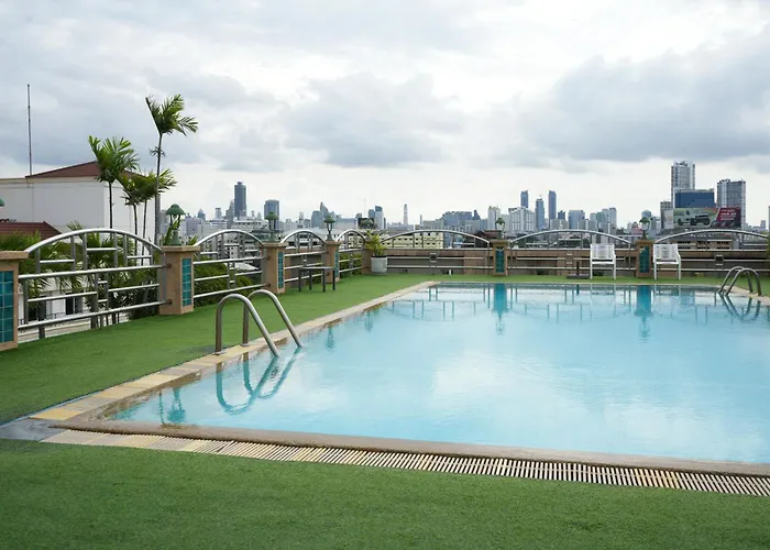 Royal Suite Hotel Bangkok